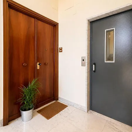 Mr San Giovanni Apartman